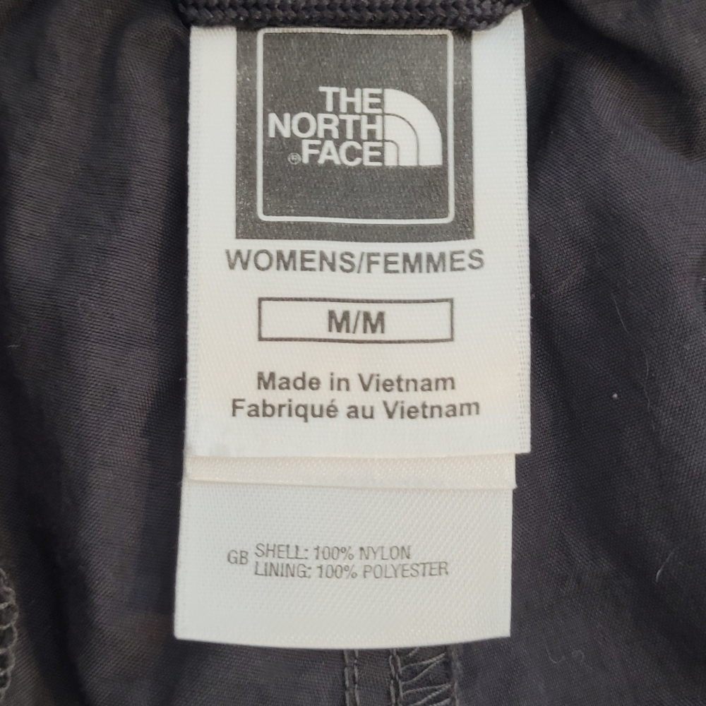 The North Face Nylon Cargo Hiking Capri Pants - Size M - Picture 13 of 14